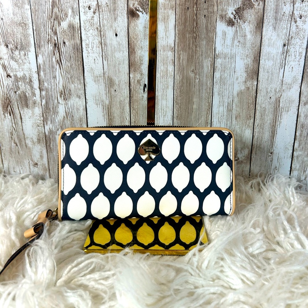 Kate Spade Lemon Print Wallet, Navy, EUC, Full Size